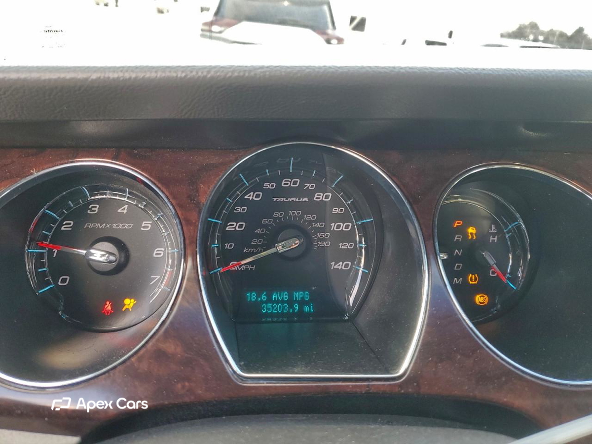 Ford Taurus 2011