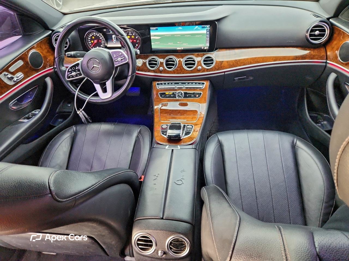 Mercedes-Benz  2019