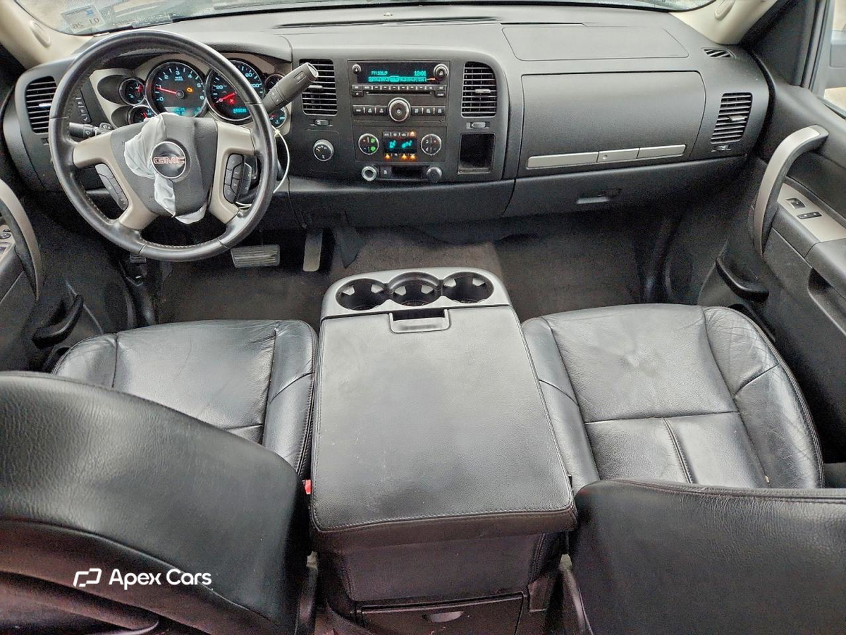 GMC Sierra 2010