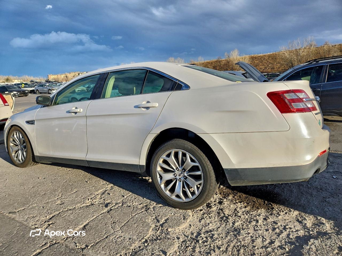 Ford Taurus 2015