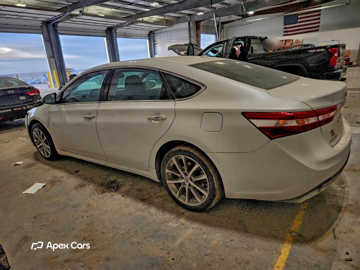 Toyota Avalon 2015