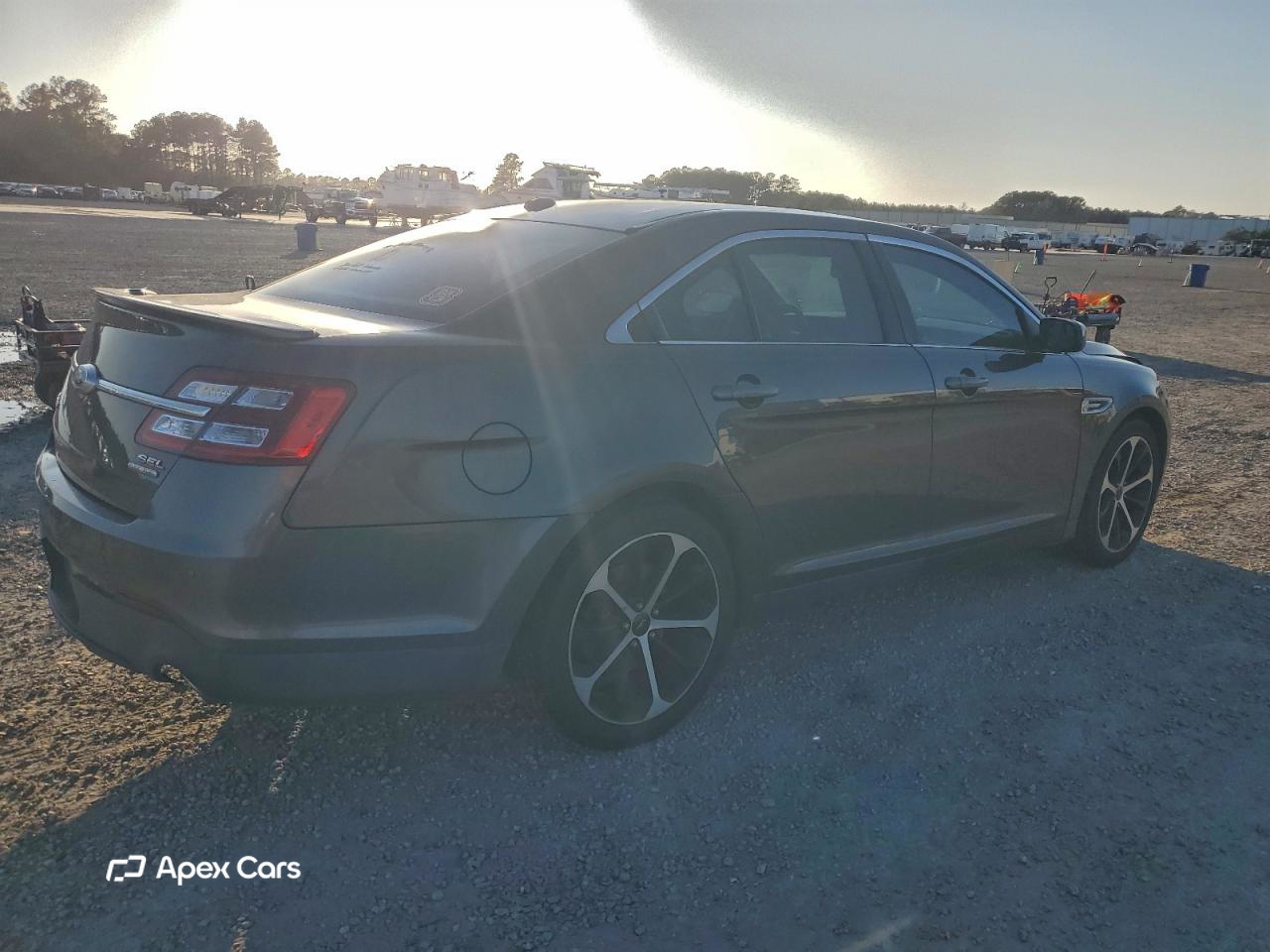 Ford Taurus 2016
