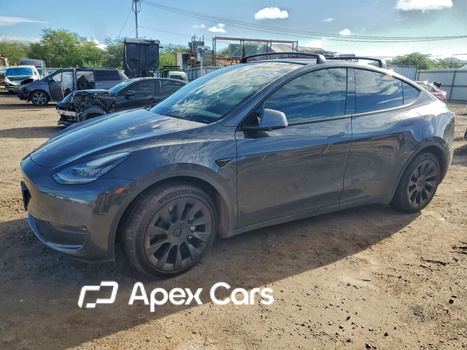 Tesla Model Y 2021 - Image 1 of 13