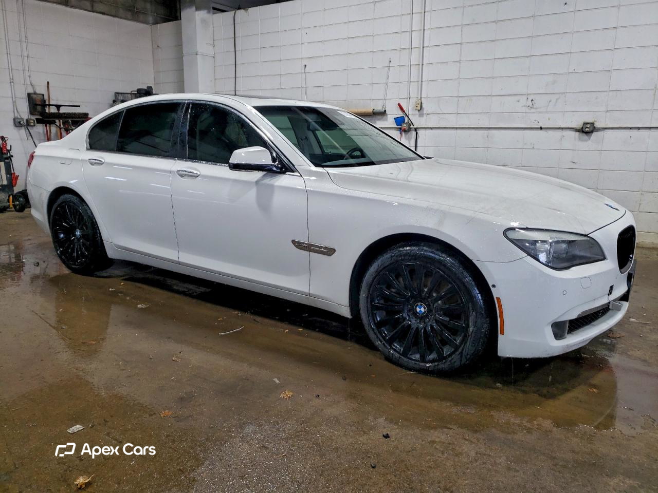 BMW Series 7 2011