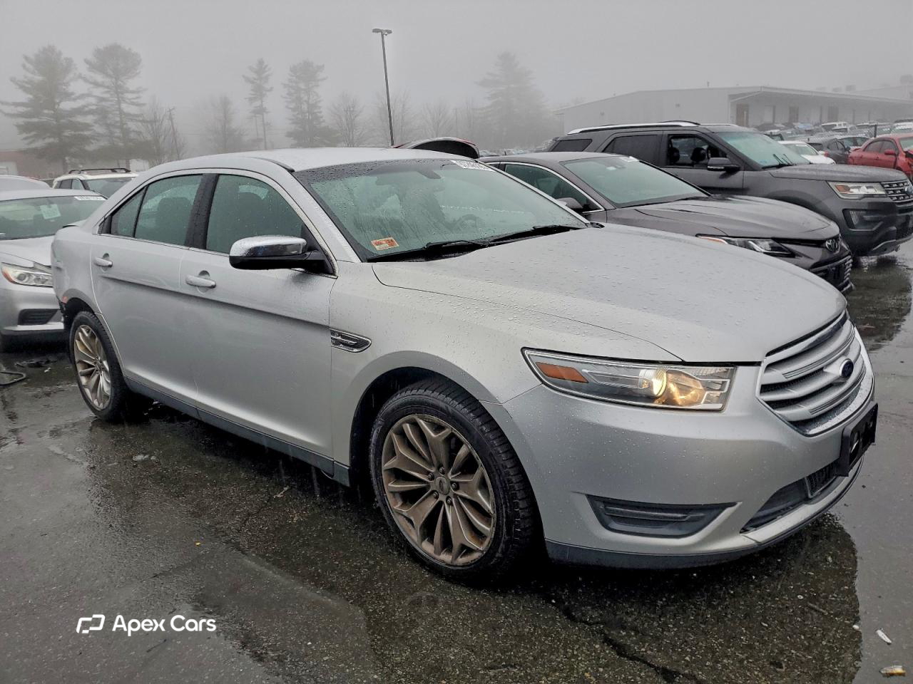Ford Taurus 2014