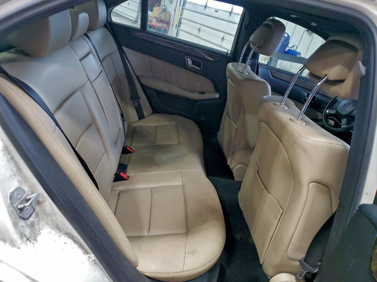 Mercedes-Benz  2010