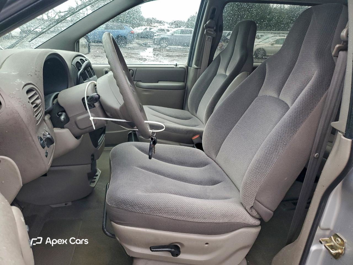 Dodge Caravan 2003