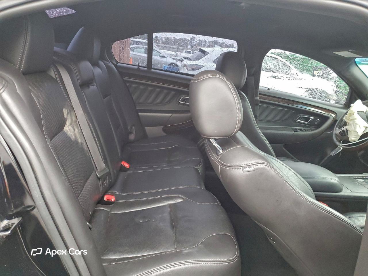Ford Taurus 2016