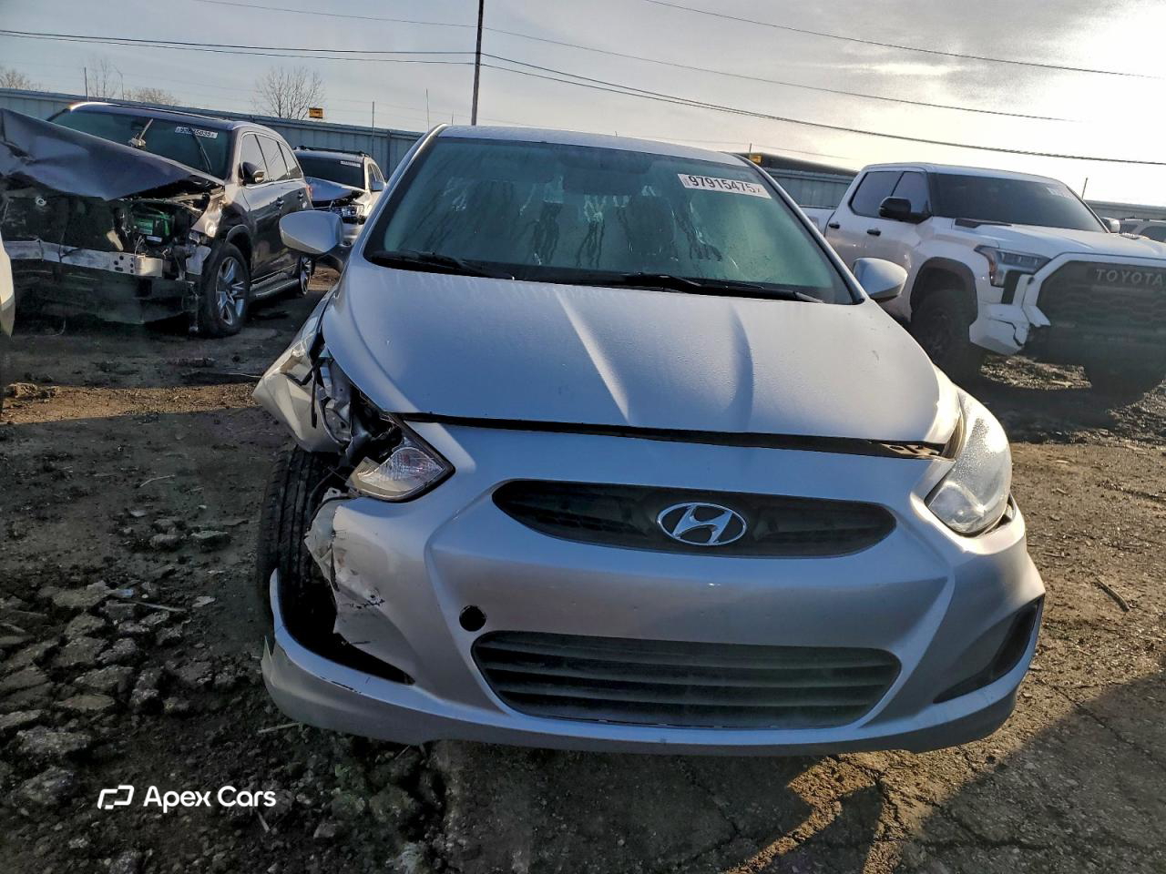 Hyundai Accent 2013