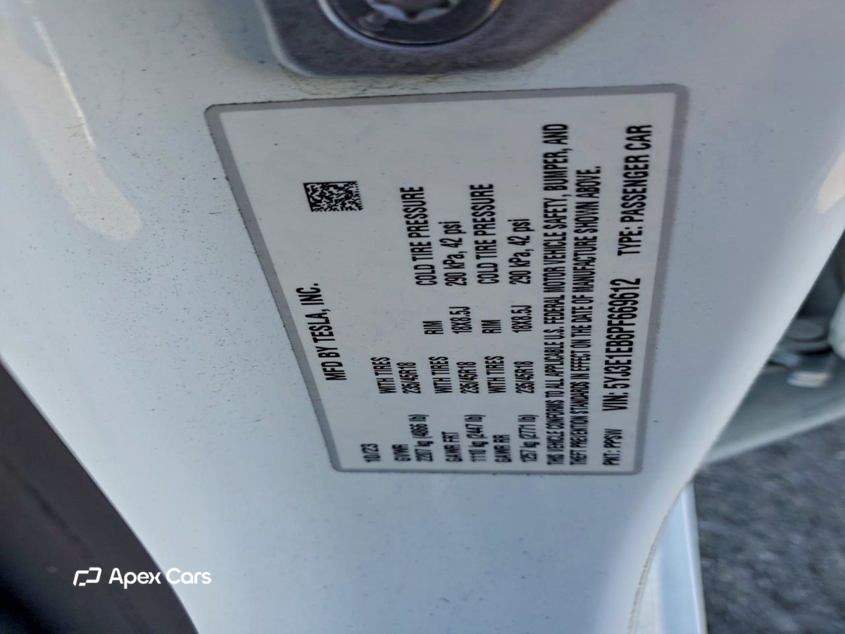 Tesla Model 3 2023