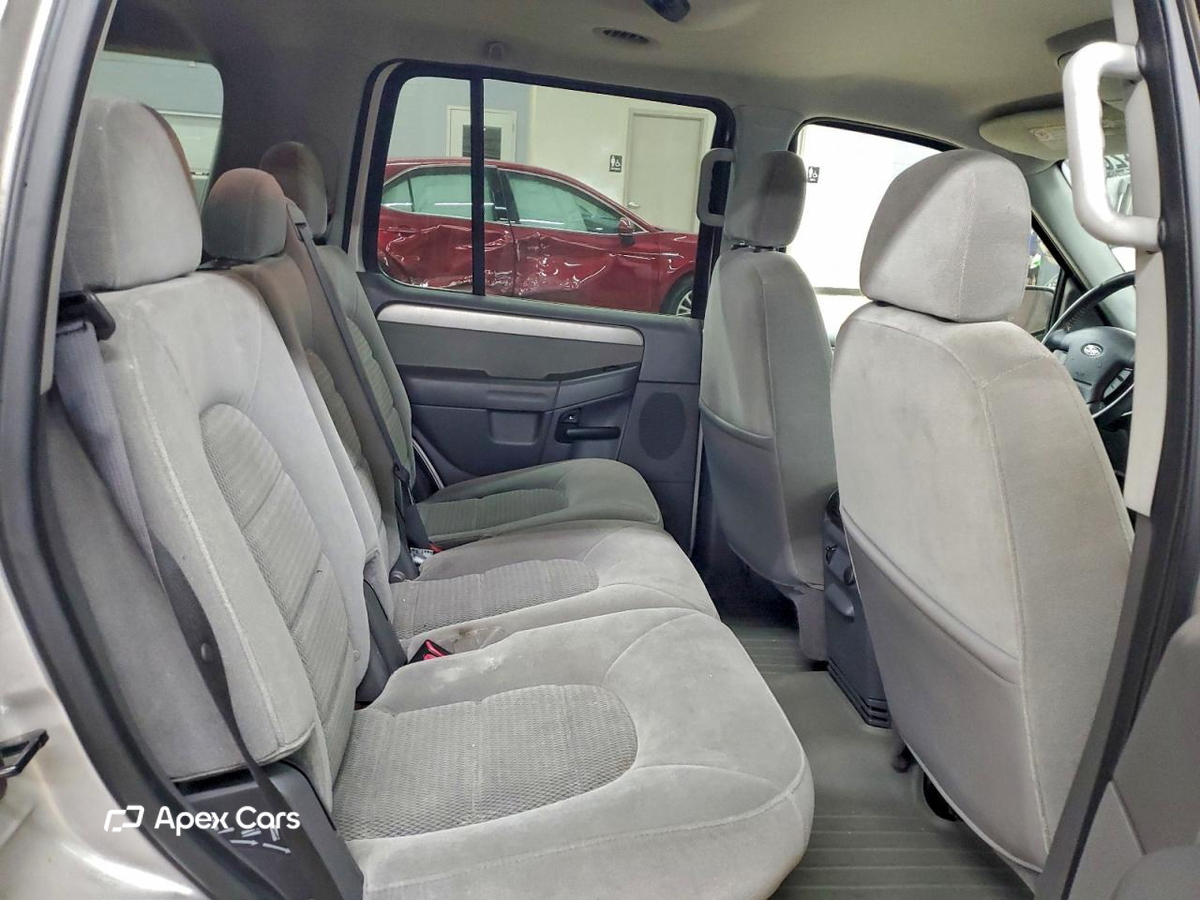 Ford Explorer 2004