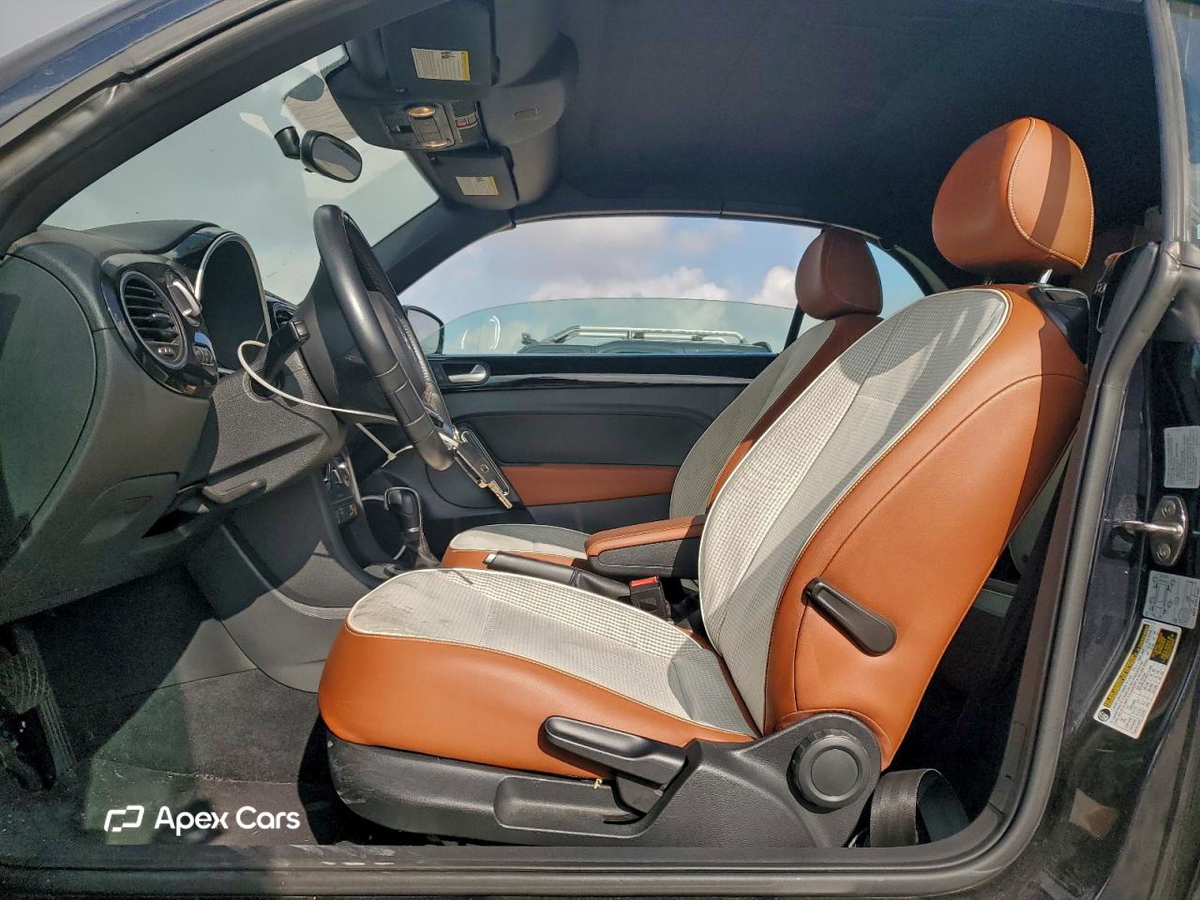 Volkswagen Beetle 2015
