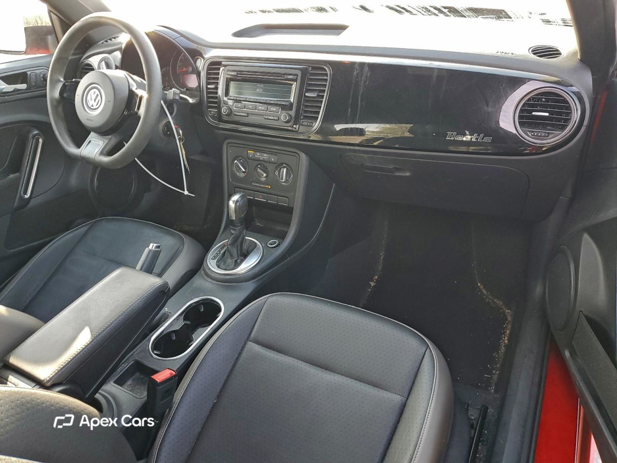 Volkswagen Beetle 2015