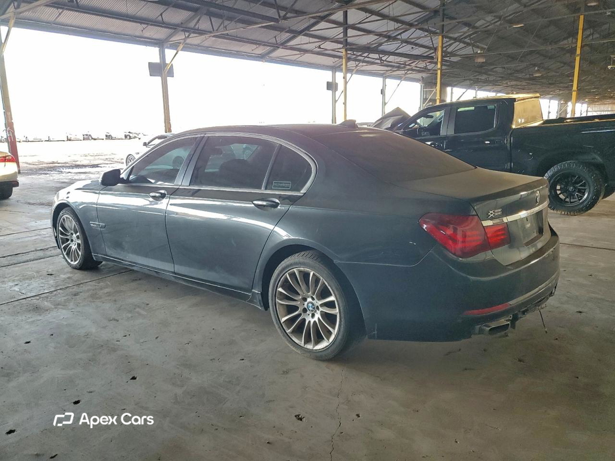 BMW Series 7 2013
