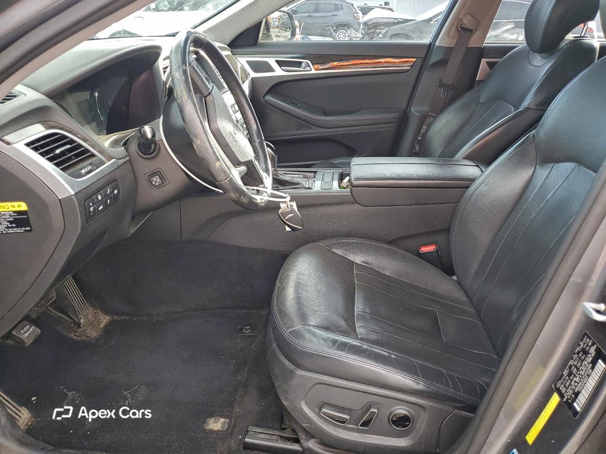 Hyundai Genesis 2015