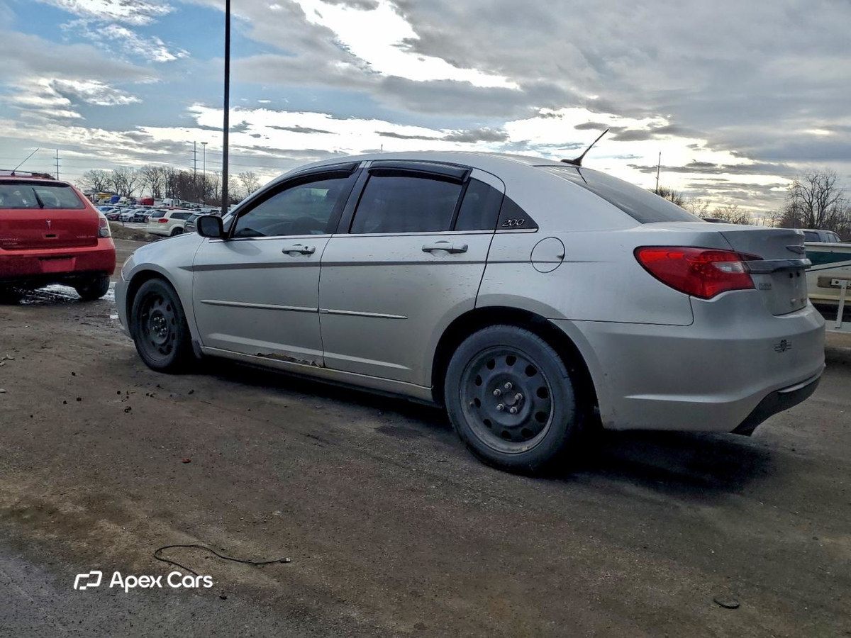 Chrysler 200 2012