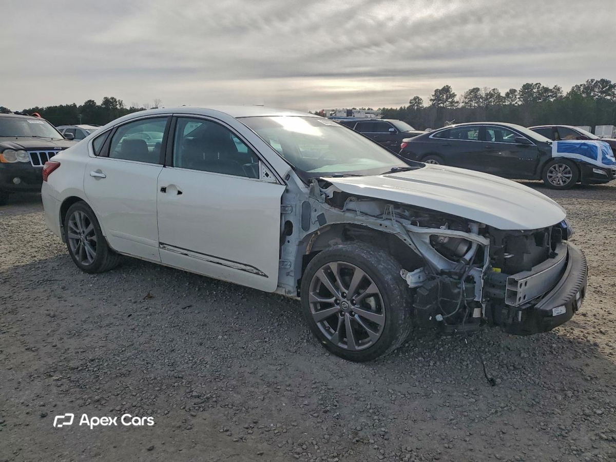 Nissan Altima 2018