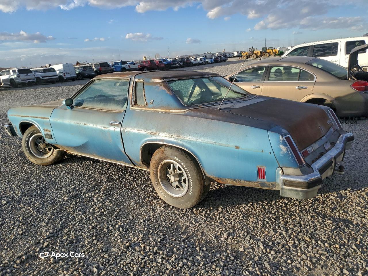 Oldsmobile Cutlass 1975