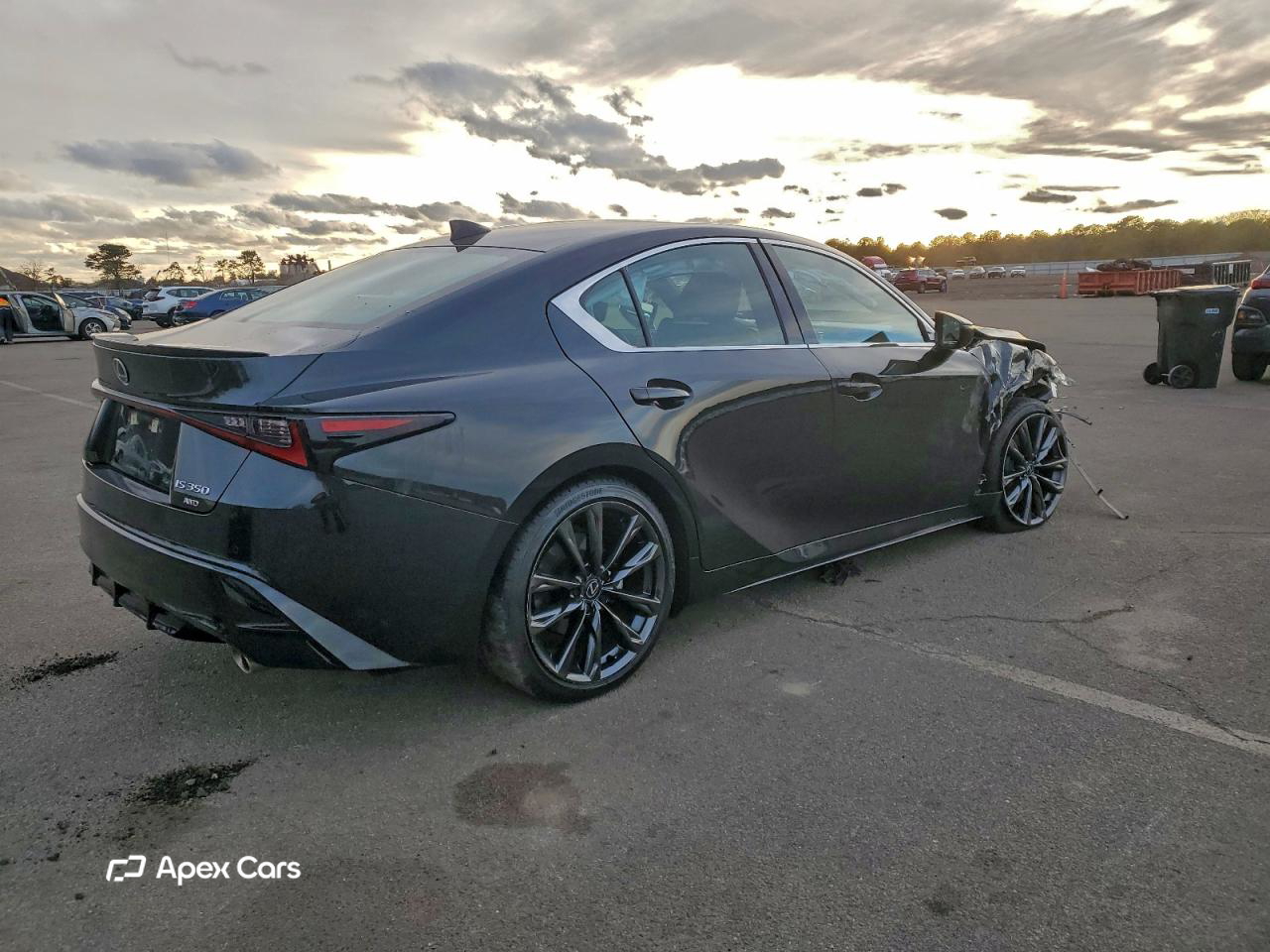 Lexus IS 2024