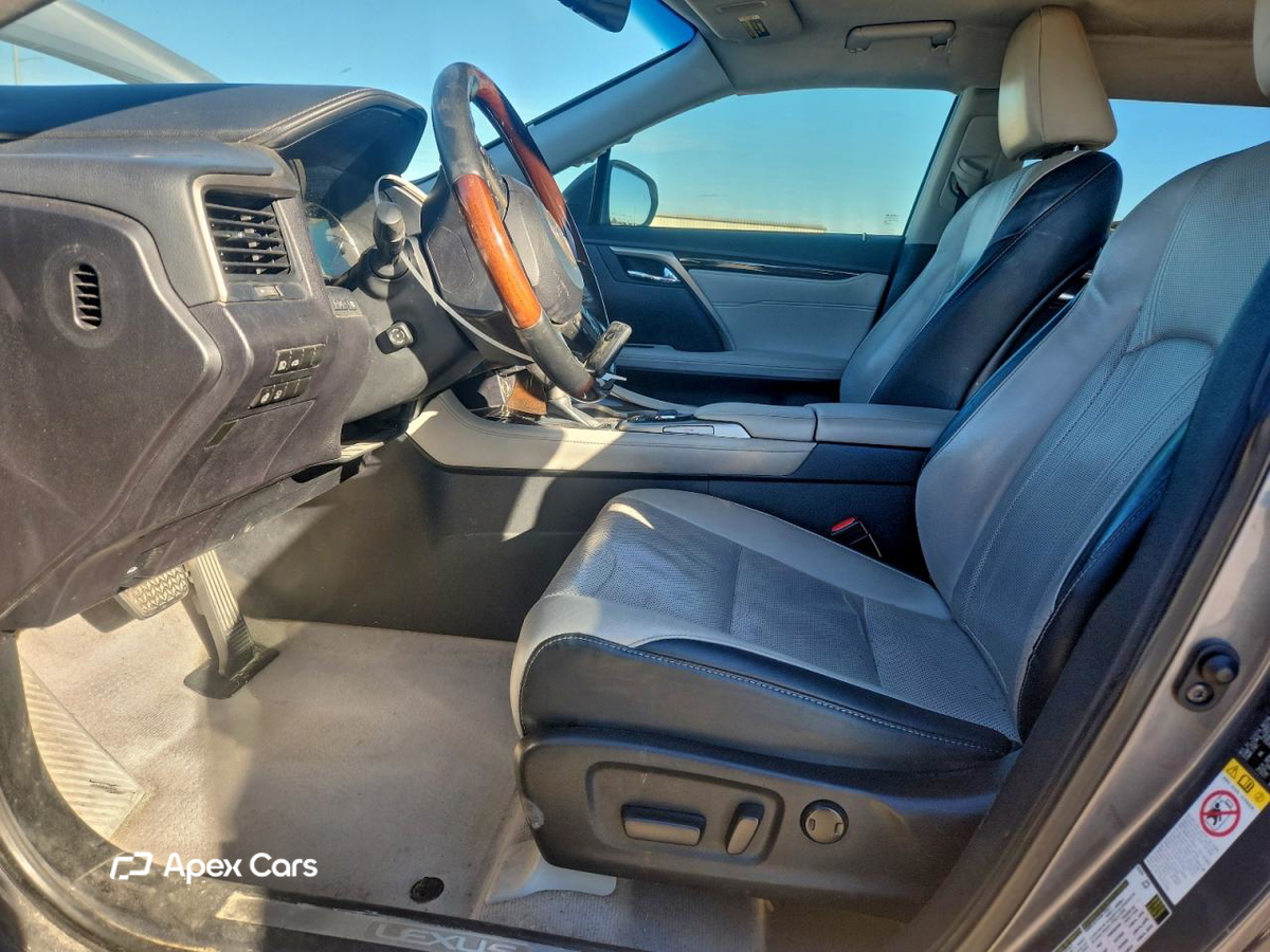 Lexus RX 2019