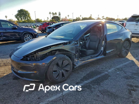 Tesla Model 3 2024 - Zdjęcie 1 z 14