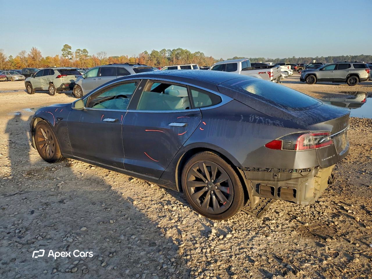 Tesla Model S 2018