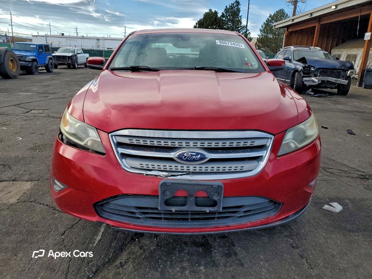 Ford Taurus 2011