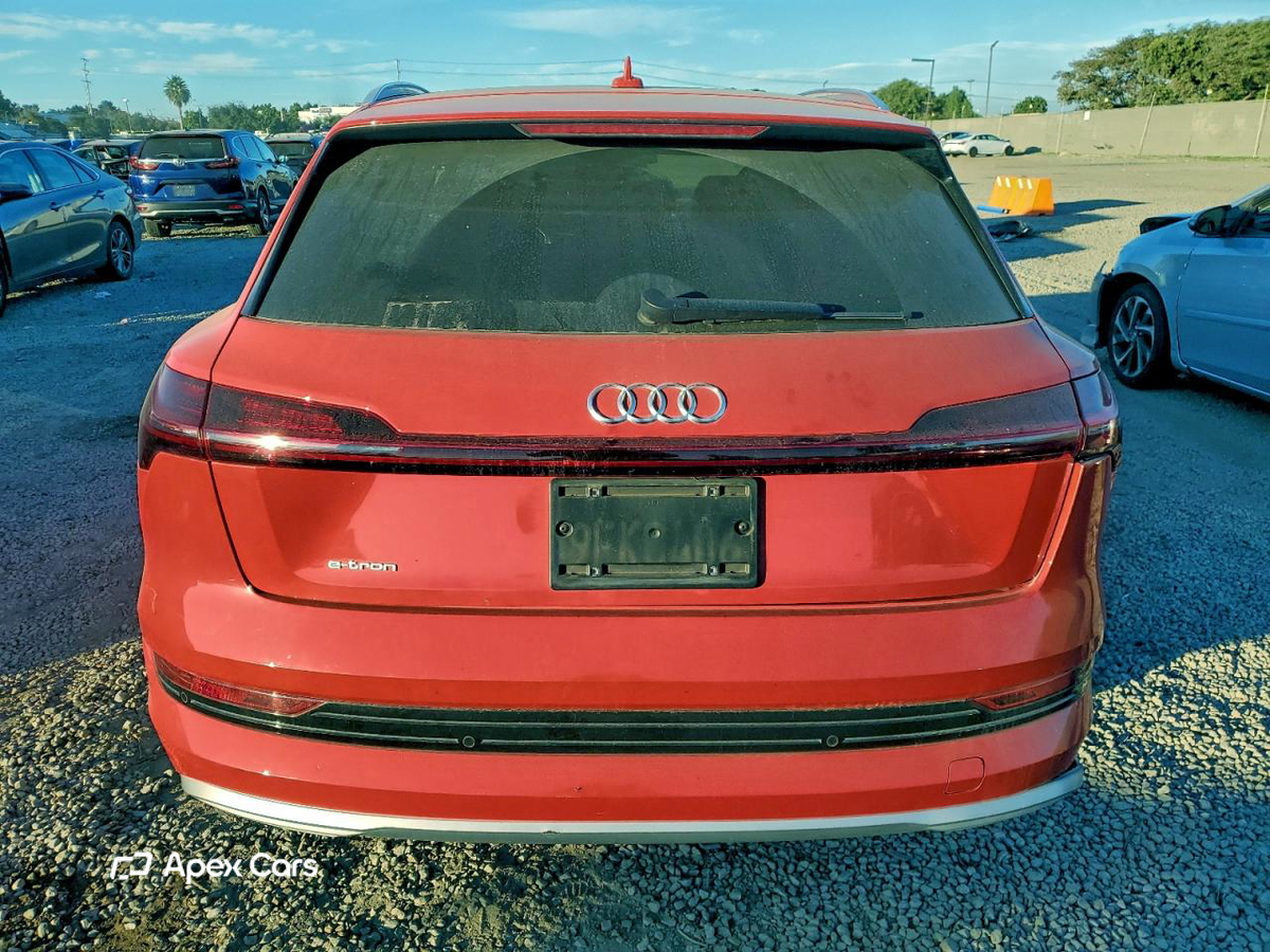 Audi e-tron 2019