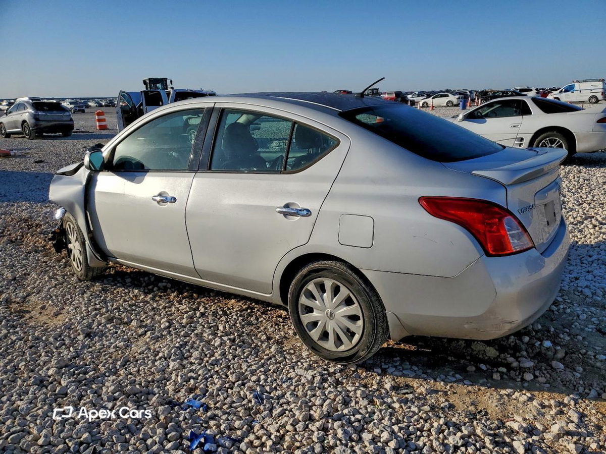 Nissan Versa 2014