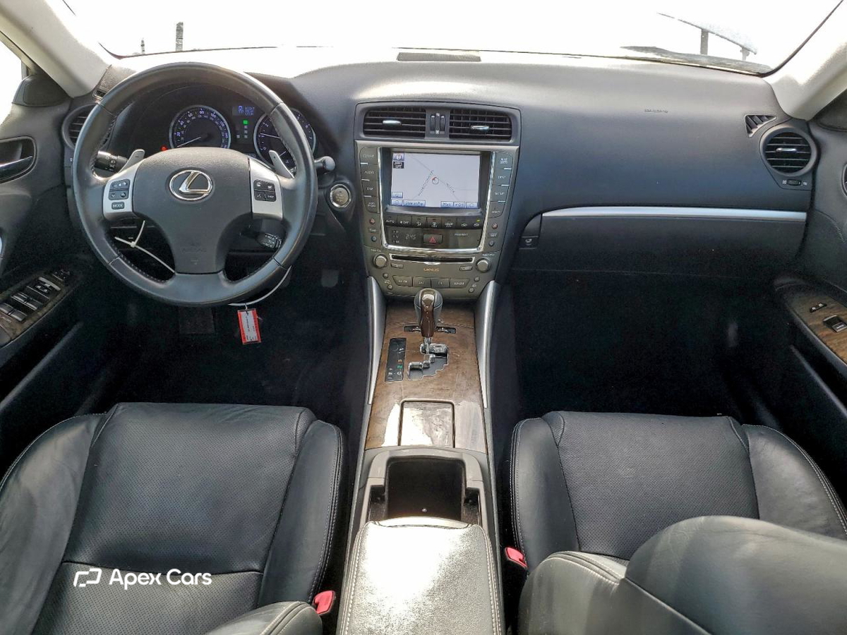 Lexus IS 2012