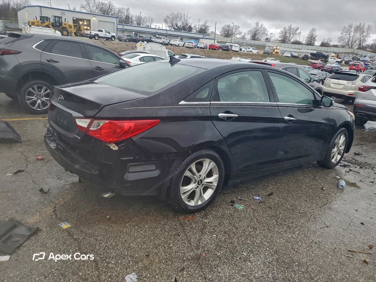 Hyundai Sonata 2011