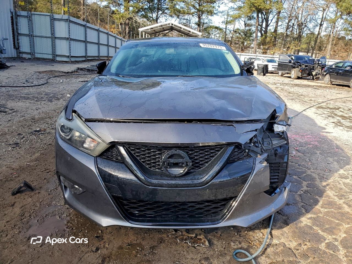 Nissan Maxima 2018