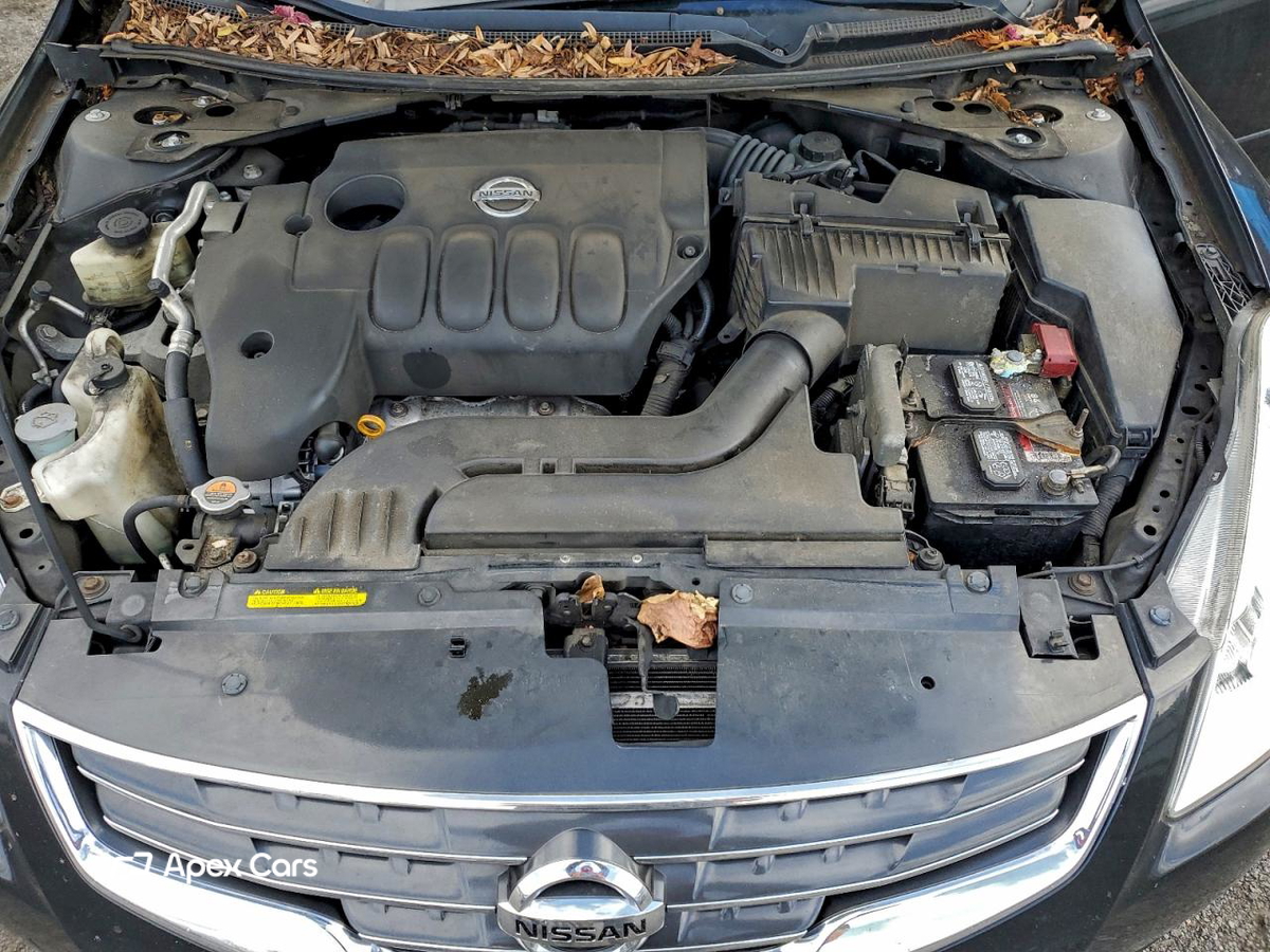 Nissan Altima 2012