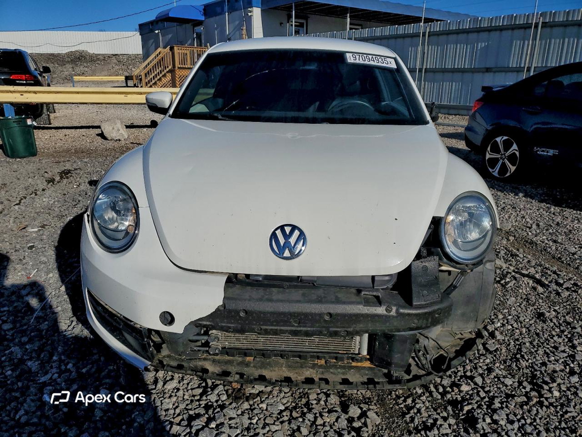 Volkswagen Beetle 2012