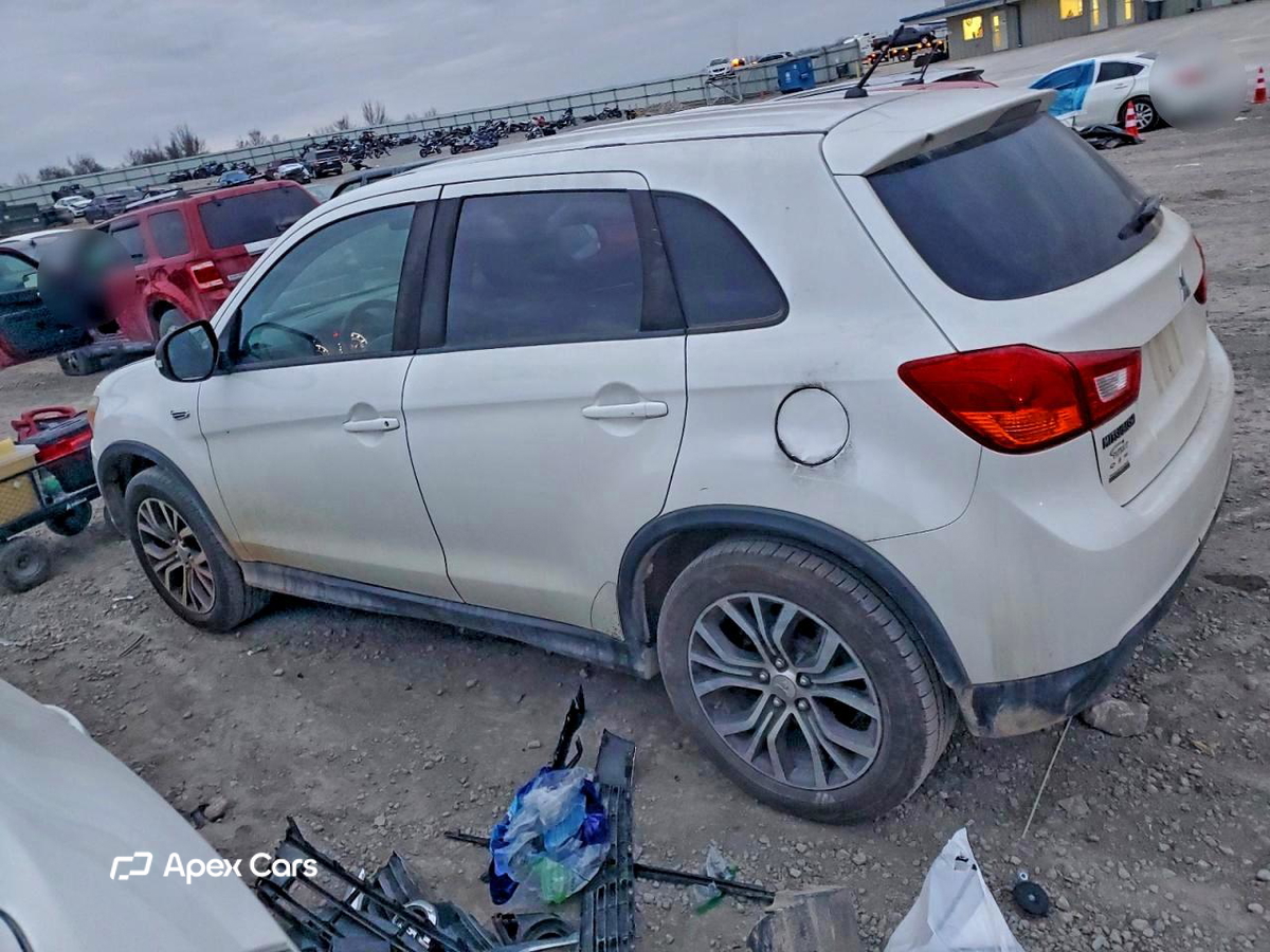 Mitsubishi Outlander 2016