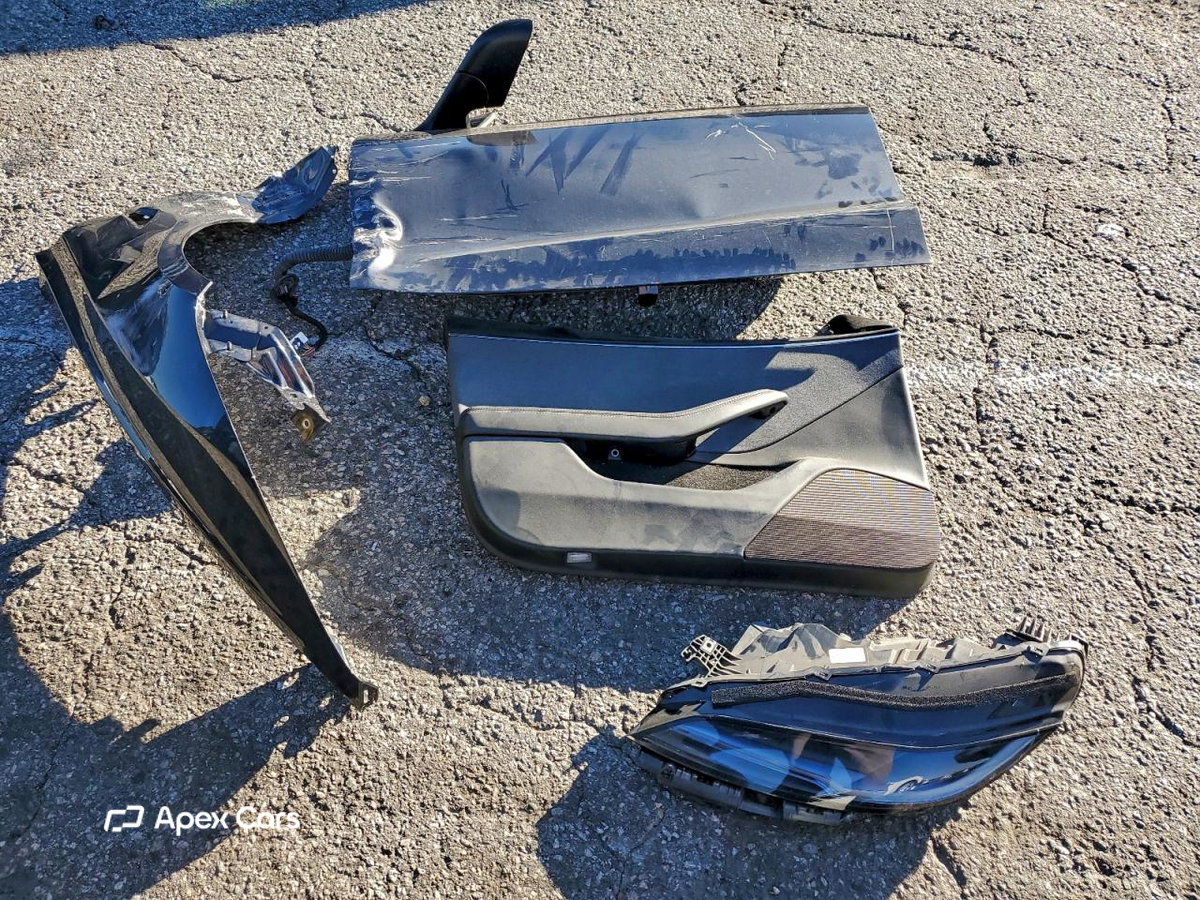Tesla Model 3 2024