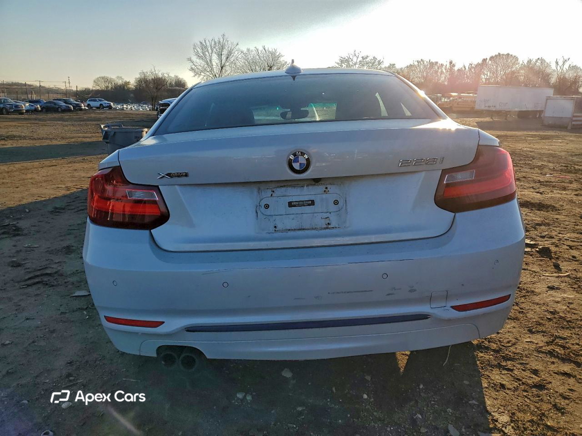 BMW Series 2 2016