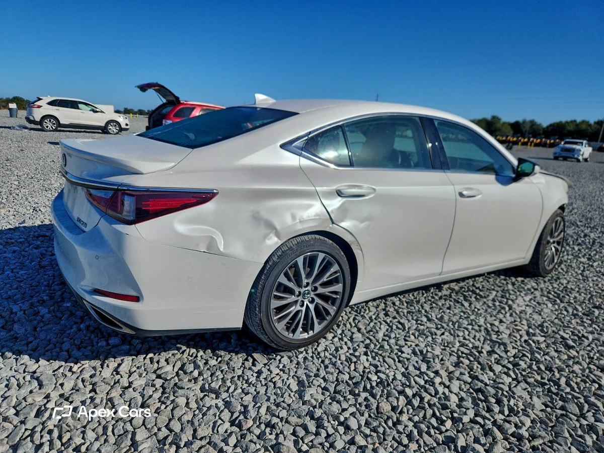 Lexus ES 2021