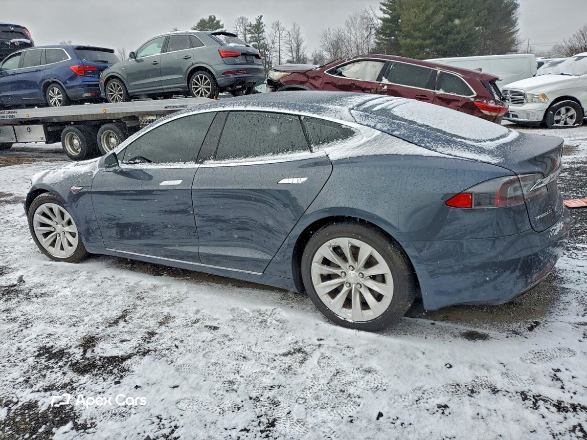 Tesla Model S 2016