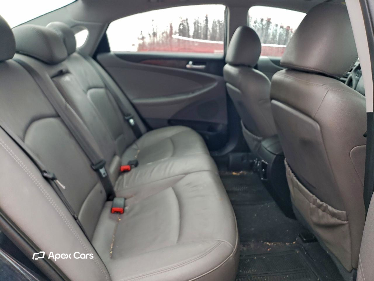 Hyundai Sonata 2011