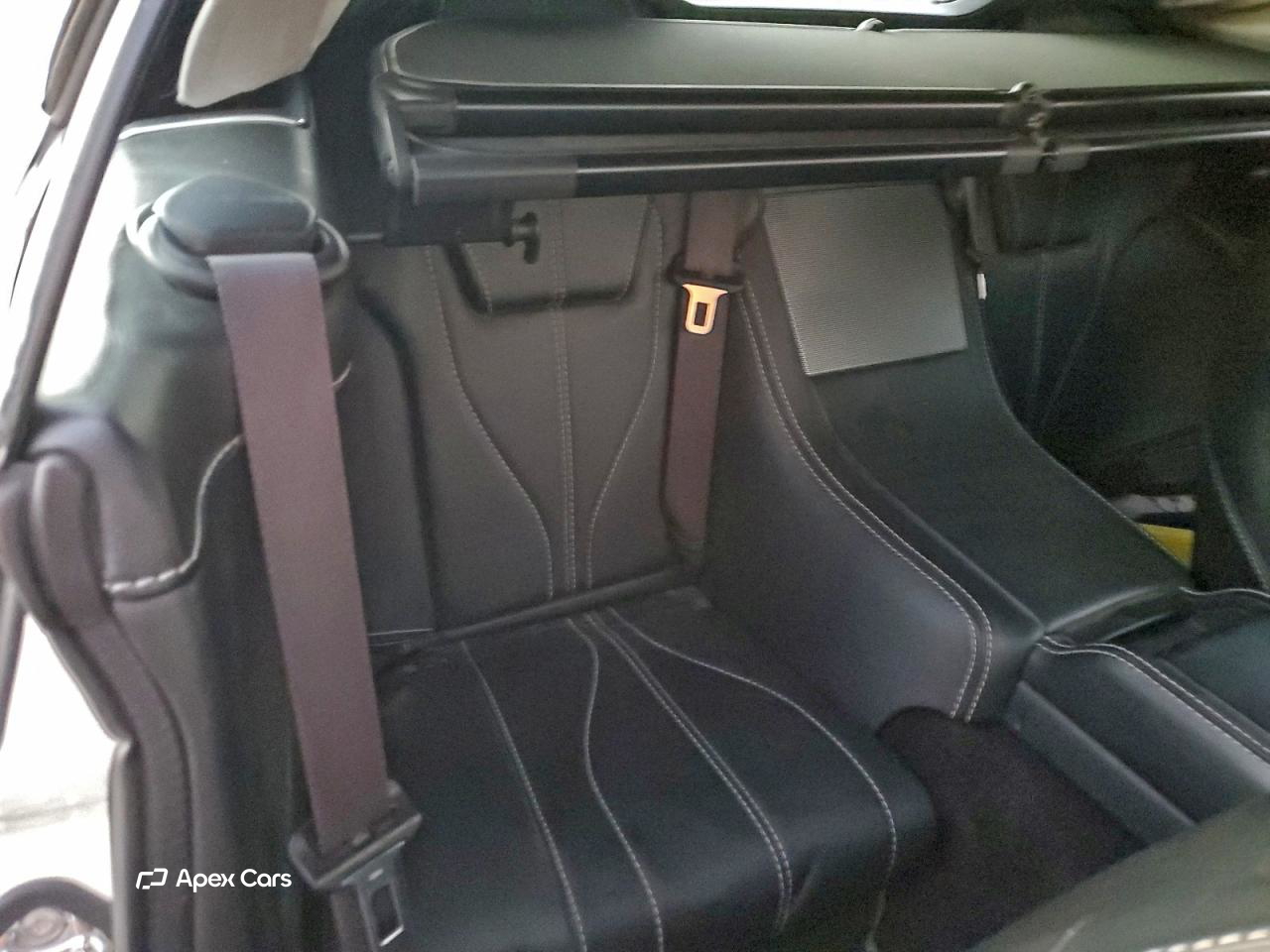 Aston Martin DB9 2015