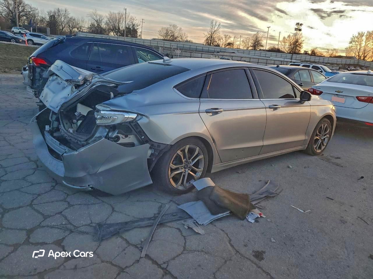 Ford Fusion 2020