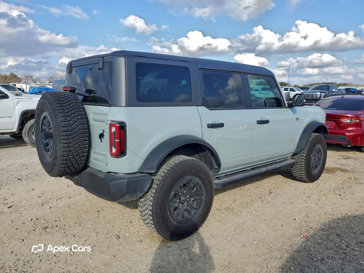 Ford Bronco 2024