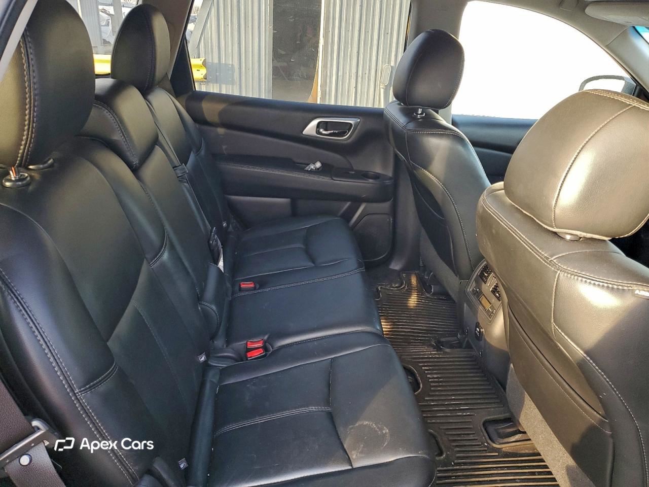 Nissan Pathfinder 2016