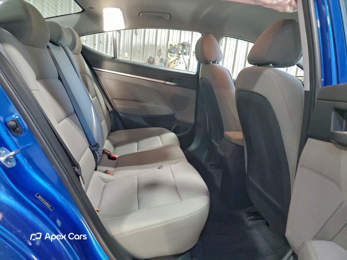 Hyundai Elantra 2018