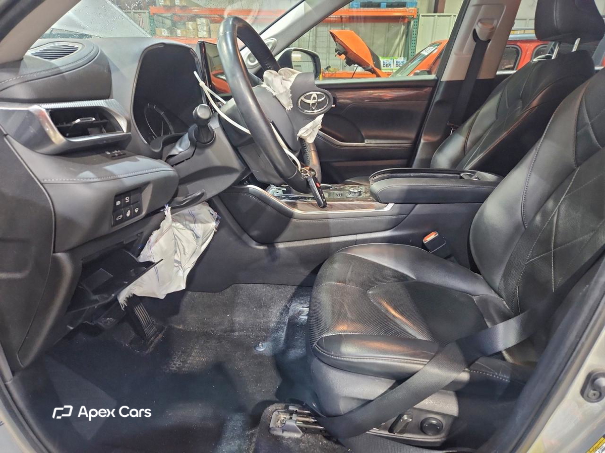 Toyota Highlander 2020
