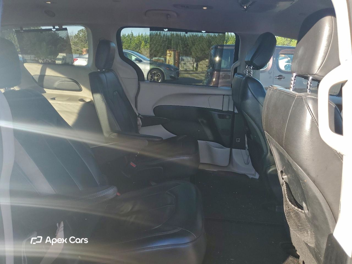 Chrysler Pacifica 2017