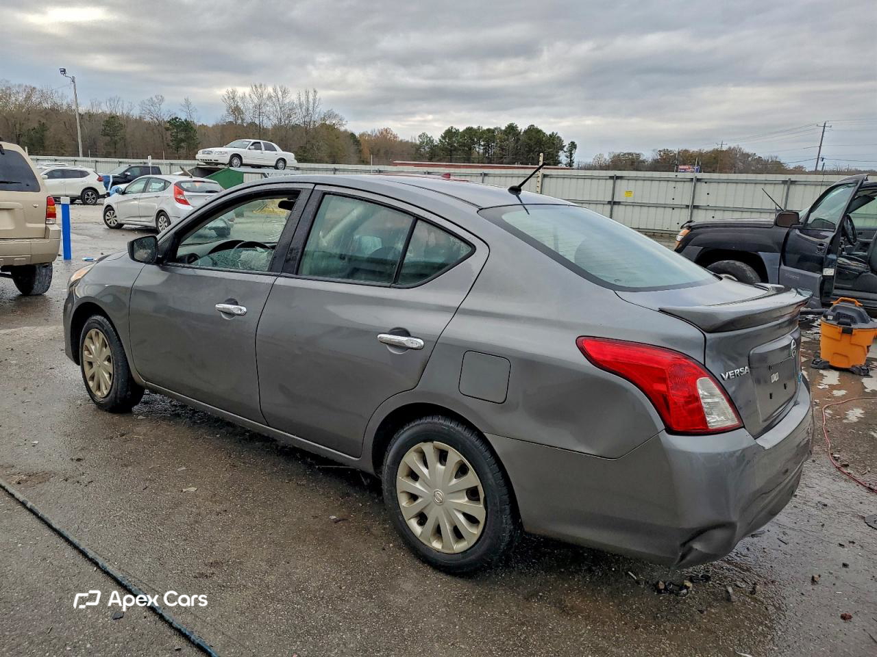 Nissan Versa 2016