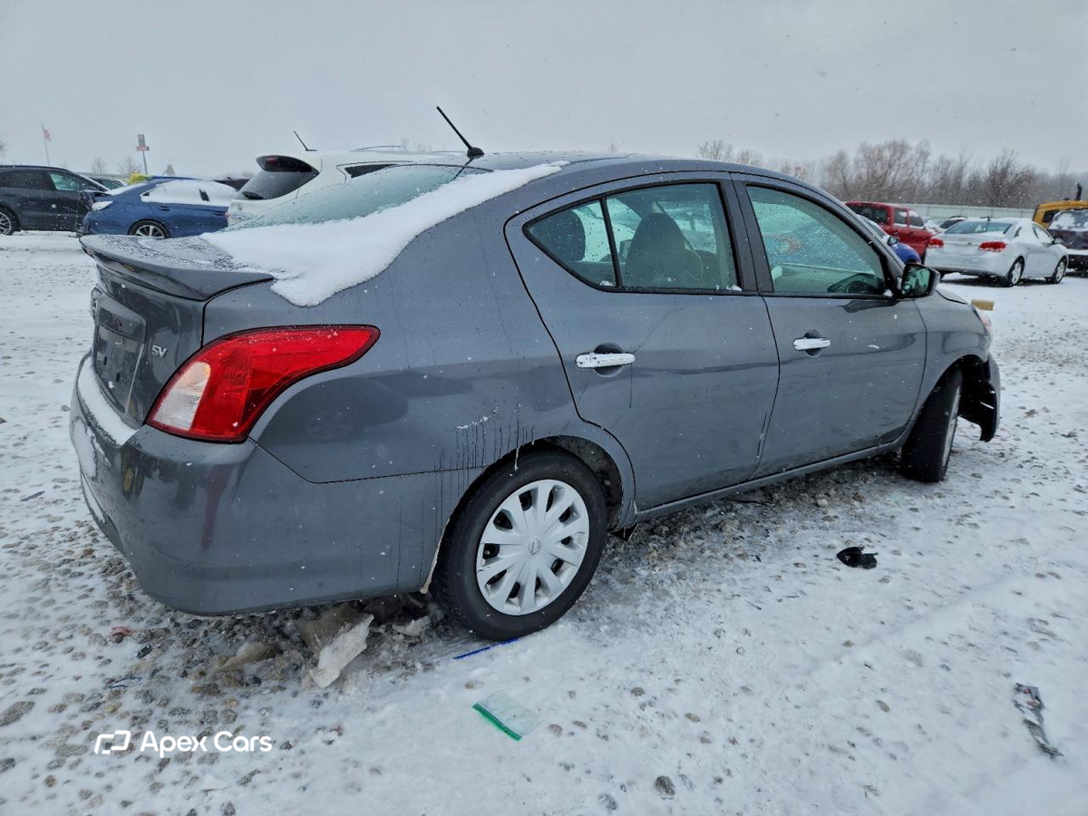 Nissan Versa 2019