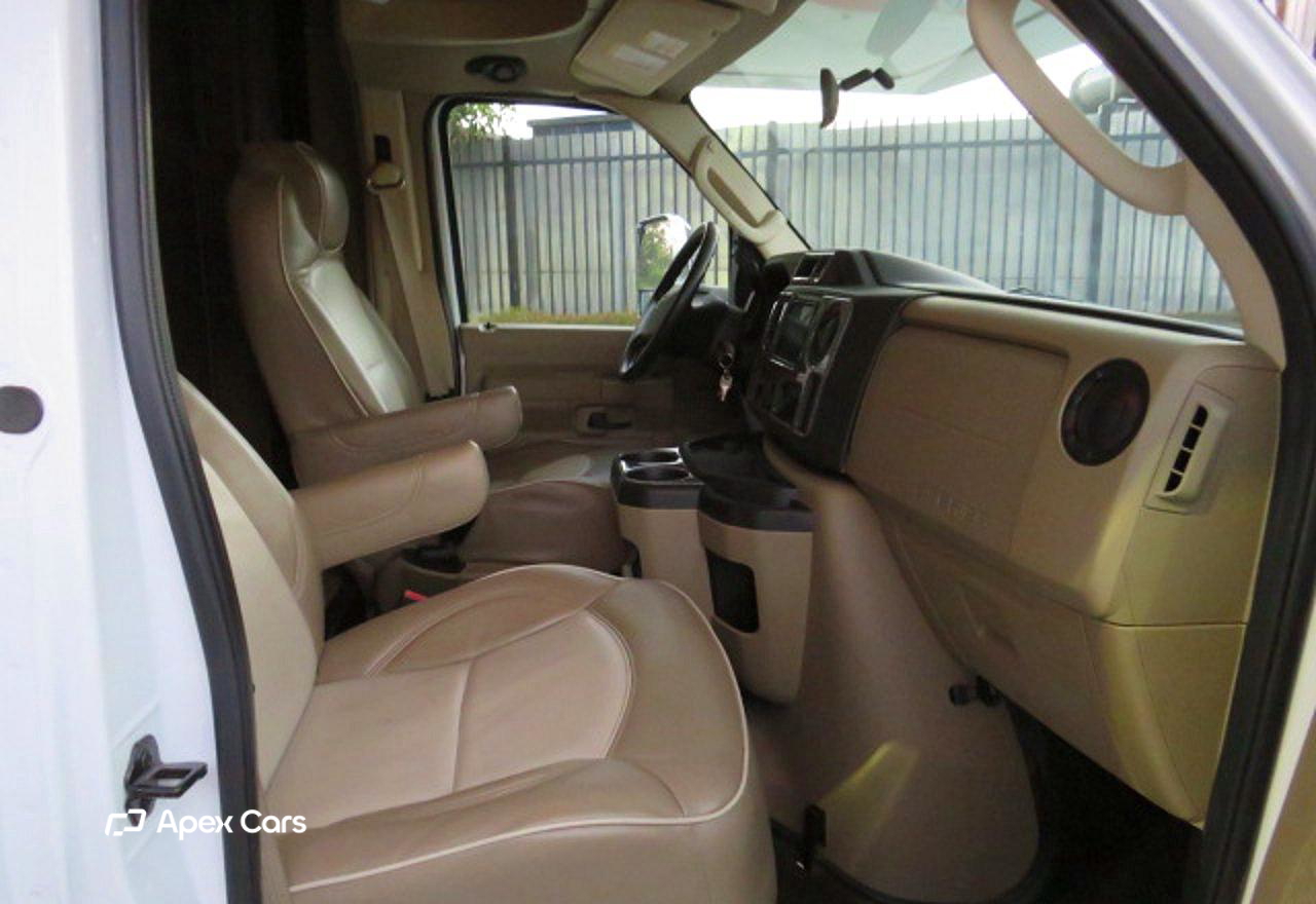 Ford Econoline 2019